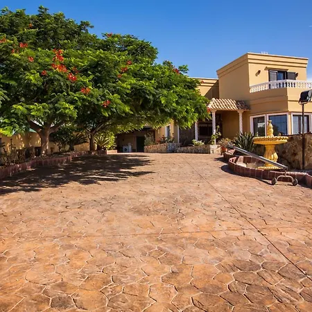Cuevas Vila
